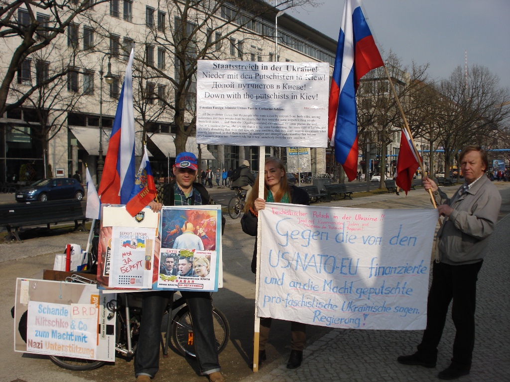 Pro Russland Demo Russischer Botschaft Berlin 6 3 2014